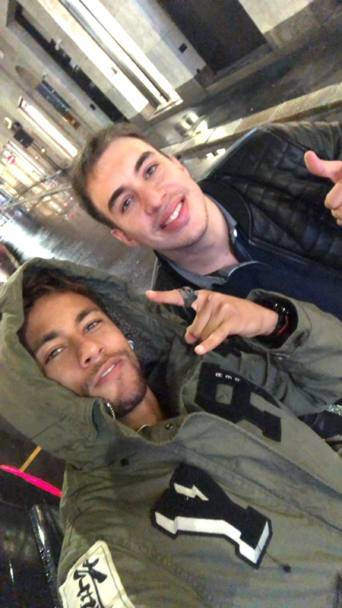 Neymar con un amico. Instagram Stories